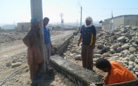 گزارش تصویری از ساخت دیوار مدرسه روستای چندوکان با مشارکت مردمی